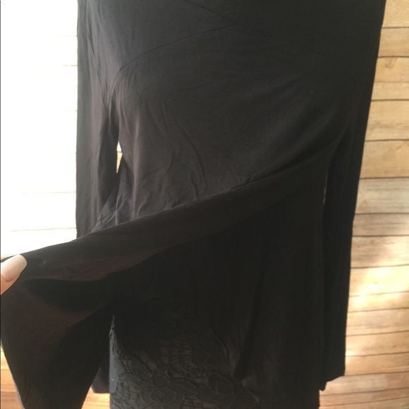 NWT long sleeve black blouse/work out shirt‎ - Picture 3 of 8
